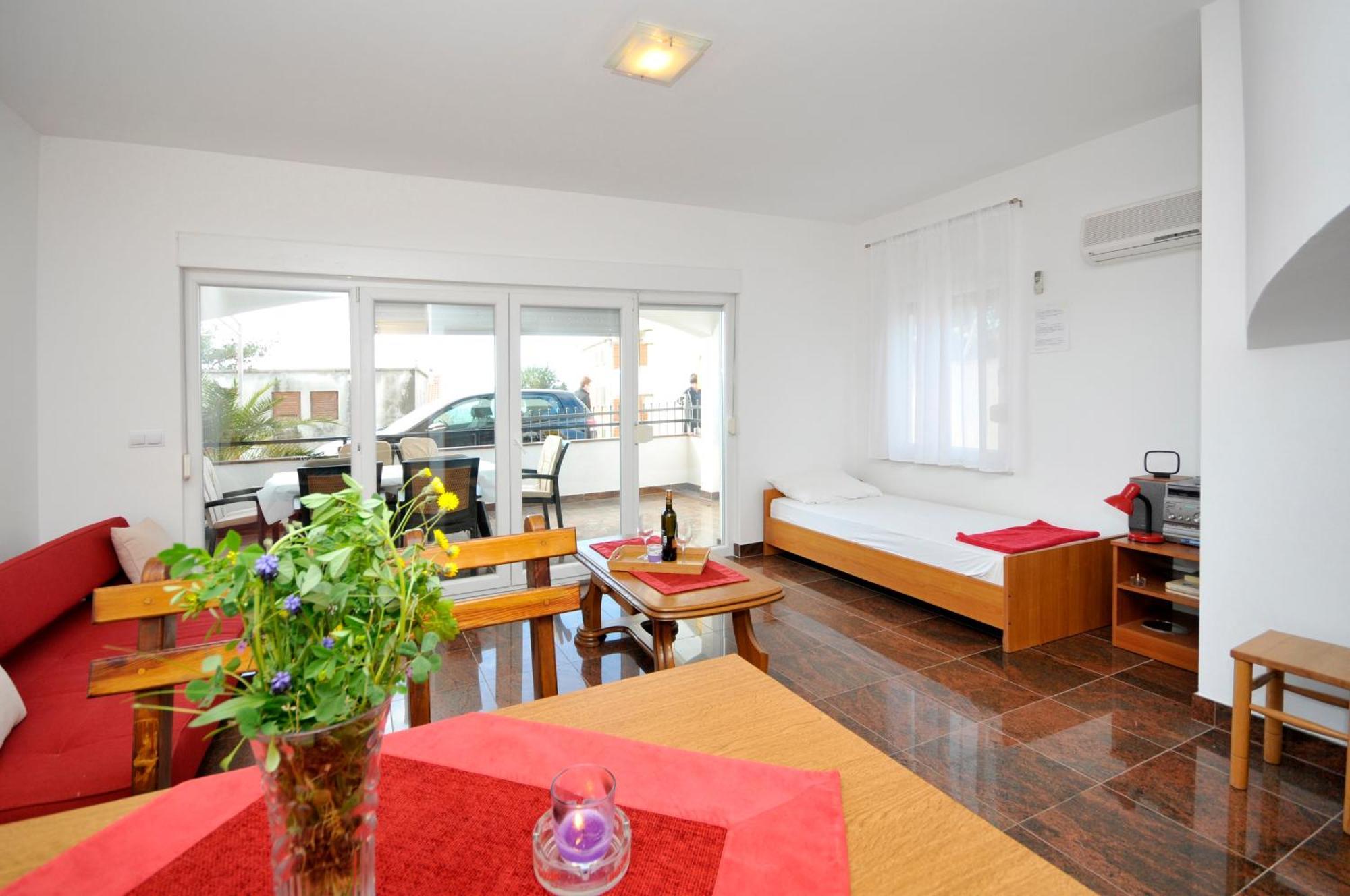 Apartmani Svalina - Seaview And 130M From Beach Трогир Екстериор снимка