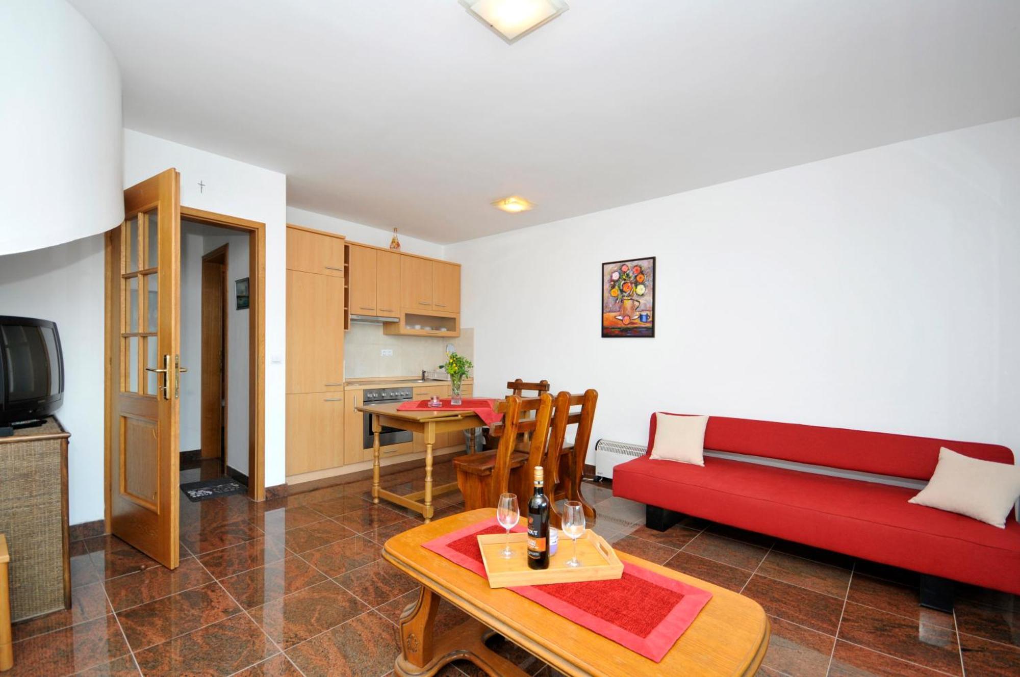 Apartmani Svalina - Seaview And 130M From Beach Трогир Екстериор снимка