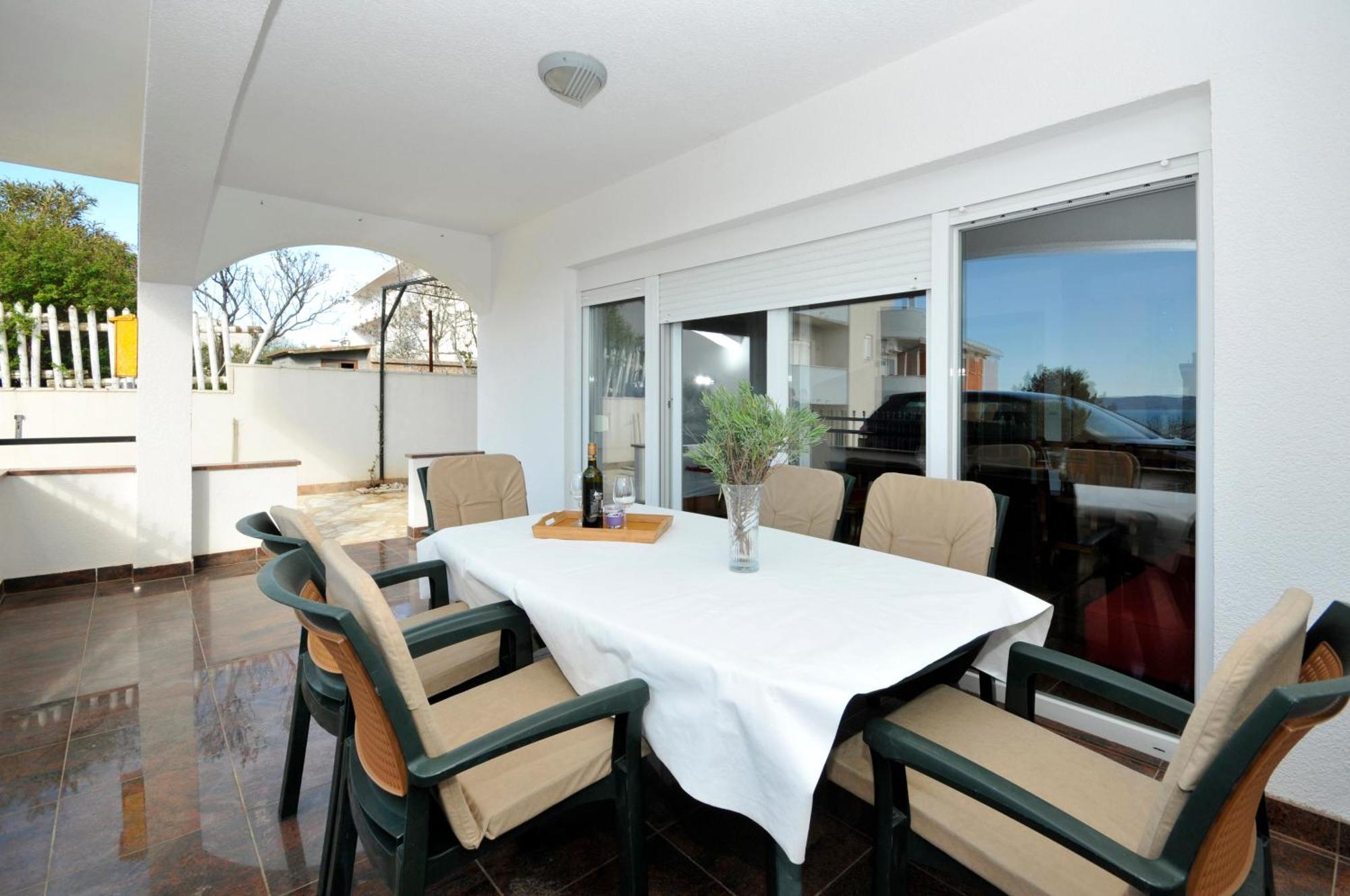 Apartmani Svalina - Seaview And 130M From Beach Трогир Екстериор снимка