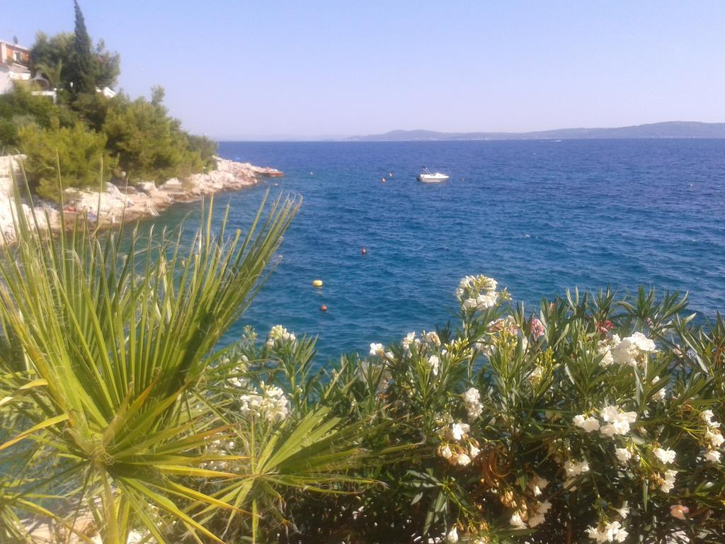 Apartmani Svalina - Seaview And 130M From Beach Трогир Екстериор снимка